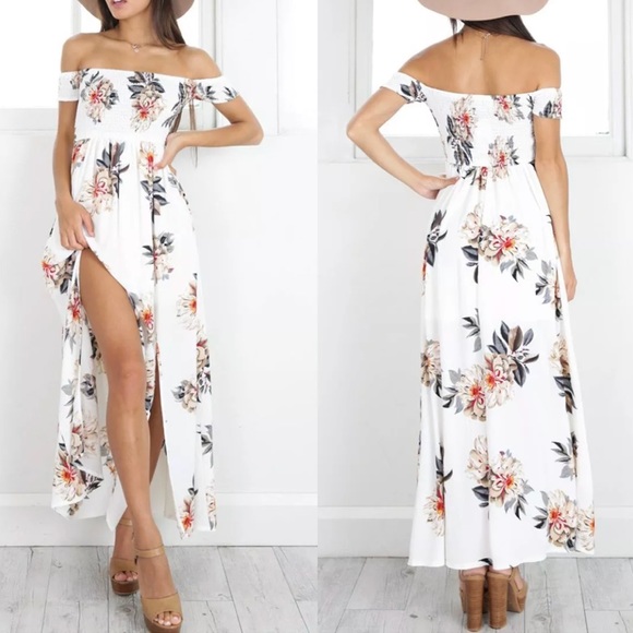 Boutique Dresses & Skirts - 🆕Floral Maxi Dress